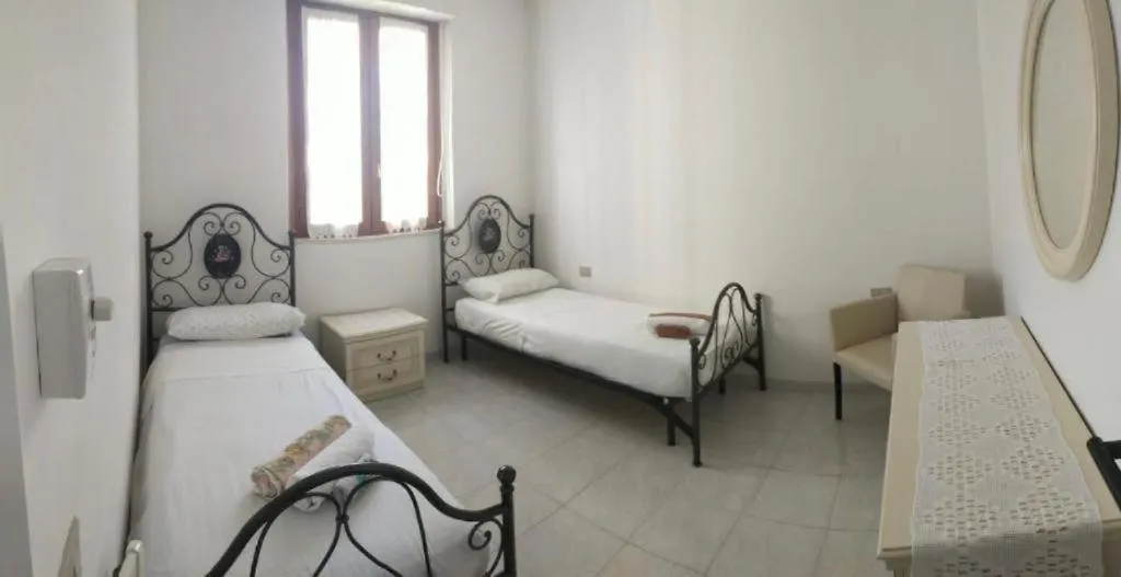 Daire Via Liguria 15 Guest House