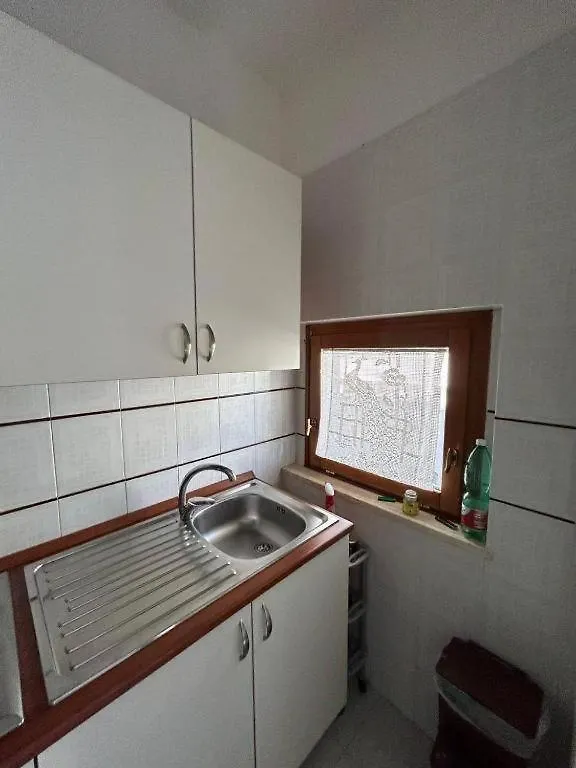 Via Liguria 15 Guest House Daire
